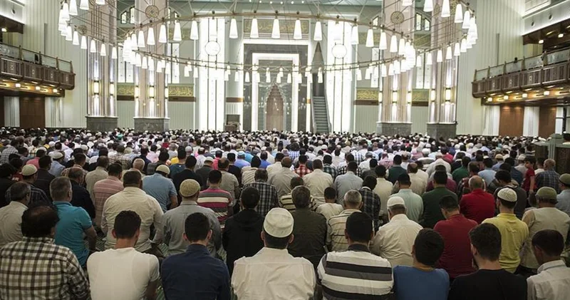 Cuma namazı saat kaçta? İşte 30 Mayıs Cuma İzmir, Ankara, İstanbul il il namaz vakitleri