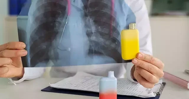 Uzmanı uyardı: ‘Elektronik sigara kokusuz ve fark edilmiyor ama gençlerin hayatını tehdit ediyor’