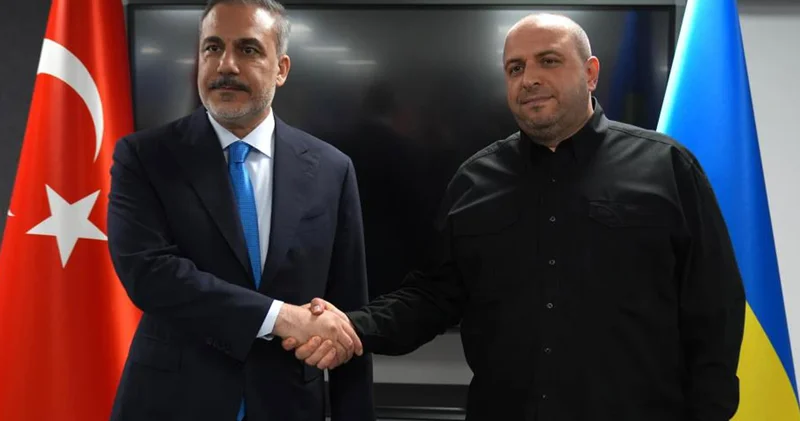 Bakan Fidan, Ukrayna Savunma Bakanı Umerov ile görüştü