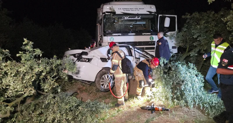 Bursa da TIR otomobili biçti: 1 ölü