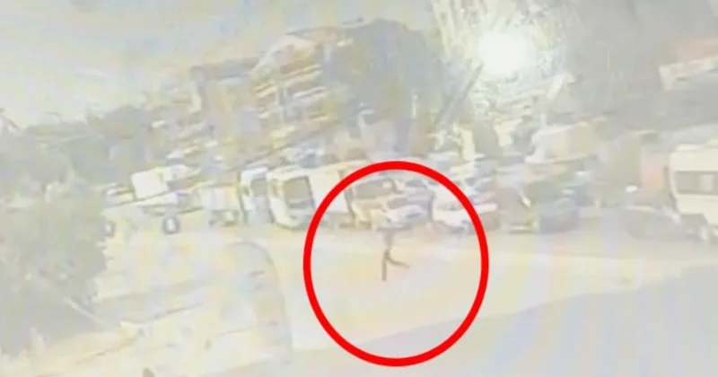 İzmir de dehşet anları kamerada: Cezaevi ziyaretinden dönen aileye pusu: Sözcü Gazetesi