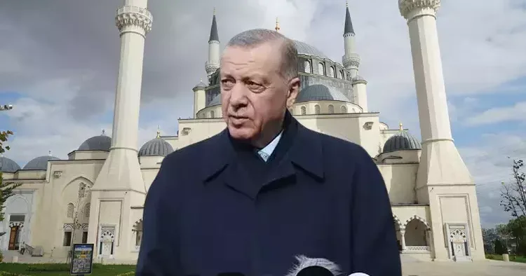 Cumhurbaşkanı Erdoğan, cuma namazını Mimar Sinan Camisi nde kıldı