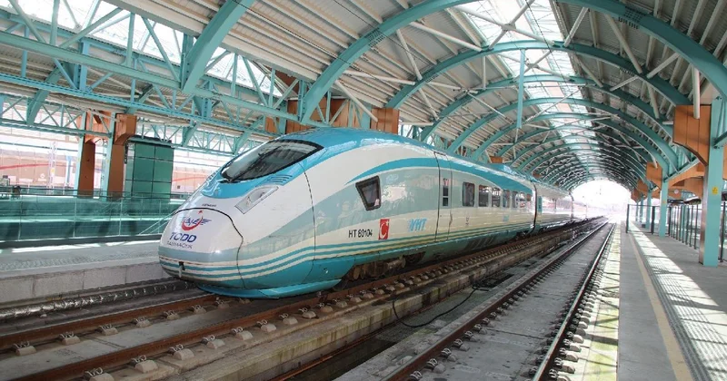 Bakan Uraloğlu: Hızlı tren hatları ile 99 milyon yolcuya hizmet verdik