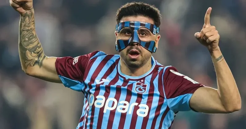 Ünlü mankenin korumaları Ozan Tufan ı omzundan tutmuş Sözcü Gazetesi