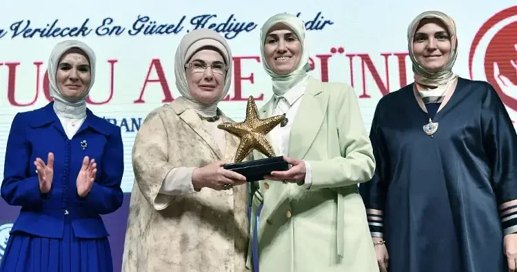 Emine Erdoğan, “Koruyucu Aile Günü” programına katıldı: Huzur ve güven ikliminde gelişen her çocuk güçlü toplumun yapıtaşıdır