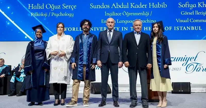 YKS Türkiye şampiyonu görme engelli Serçe, üniversiteyi de birincilikle bitirdi