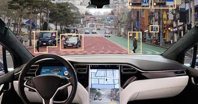 Tesla’dan bir ilk: Sürücüsüz araç sahibine teslim edildi