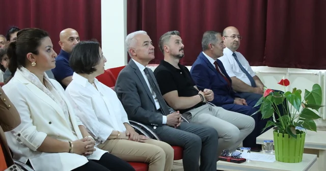 Kırklareli nde Koruyucu Aile Günü kapsamında yürüyüş ve şenlik yapıldı Kırklareli Haberleri
