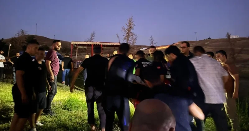 Köprüde yürürken bir anda kayboldu, nehirden çıkarılıp tedaviye alındı Sözcü Gazetesi
