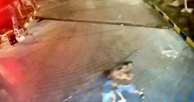 İki paket sigara için kasiyeri bıçakladılar: O anlar kamerada