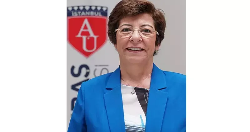 ‘Eczacılık sadece bilgi değil, değer üreten bir meslek olmalı’