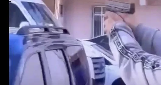 Eve ateş ederken görüntüleri çıktı