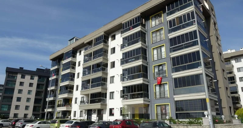 Genç kadının şüpheli ölümünde şok ifade: Baş aşağı düştü Sözcü Gazetesi