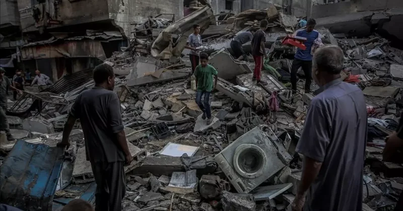 Gazze hükümeti: İsrail bugün 19 evi sakinlerinin başlarına yıktı