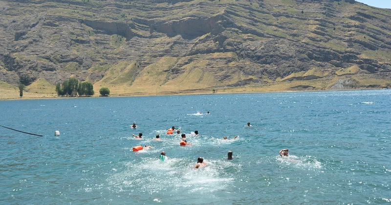 Bitlis te Kabotaj Bayramı kutlaması: Van Gölü için mesaj