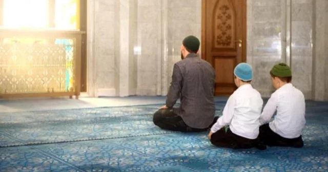 AŞURE GÜNÜ NAMAZI: Aşure günü namazı var mı? Aşure günü kaç rekat namaz kılınır, nasıl niyet edilir? Dini Bilgiler