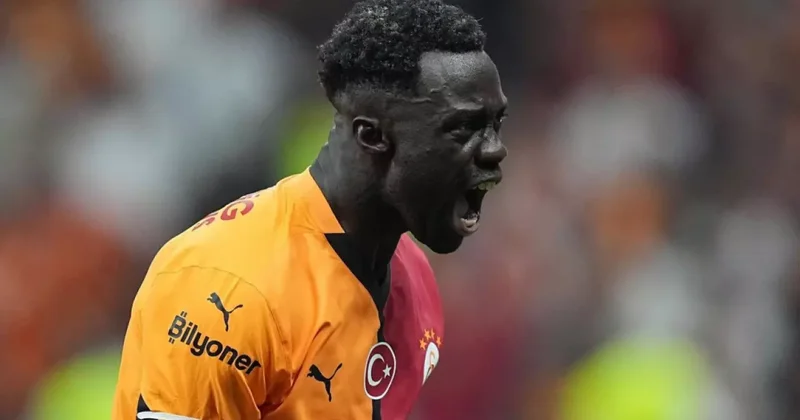 77 Milyon Euro luk yıldız, Fenerbahçe için Davinson a danıştı: Geleyim mi?