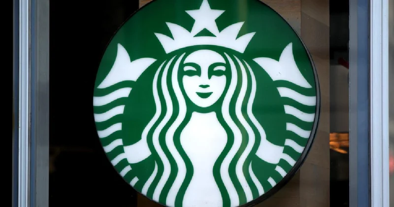 Starbucks ın küresel satışları düşmeye devam ediyor