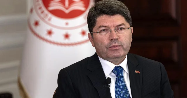 Bakan Tunç tan 700 kişinin tahliye olacağı iddialarına yanıt: Örgüt adına suç işleyenler cezasını çekiyor. Gündem Haberleri