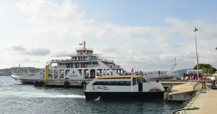 İBB kararına tepki! Arabalı vapur hattı tartışmaya neden oldu: Vatandaşa yazık