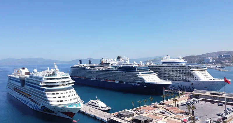Yüzen oteller , Kuşadası na 9 bin 350 turist getirdi