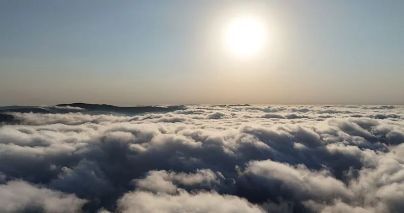 1650 rakımlı Dürtmen Dağı ndaki sis denizi görüntülendi