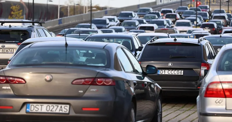Türkiye’de yabancı plakalı aracı kimler kullanabilir? Trafikten men ve ağır para cezası var Sözcü Gazetesi