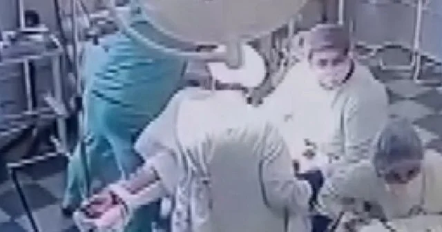 Rusya’daki şiddetli depreme doktorlar ameliyathanede yakalandı VİDEO İZLE