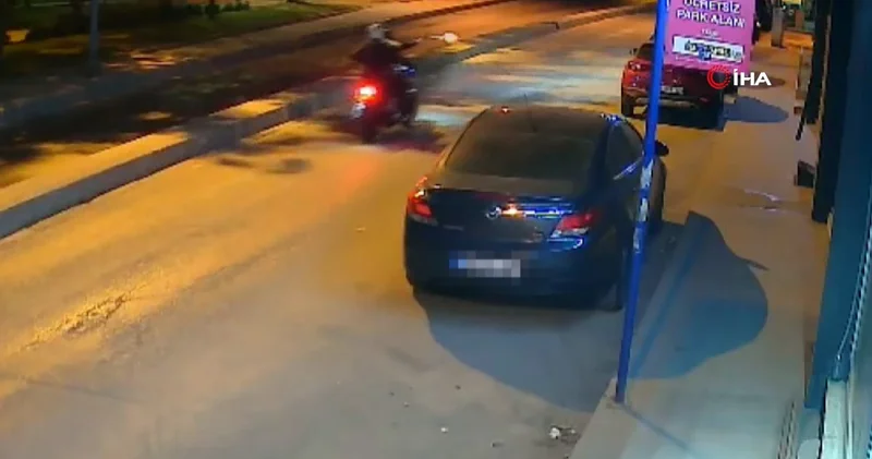 Mobilyacıda motosikletli dehşeti! Kurşun yağdırdılar