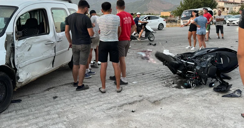 Fethiye’de motosiklet ile hafif ticari araç çarpıştı: 1 ölü