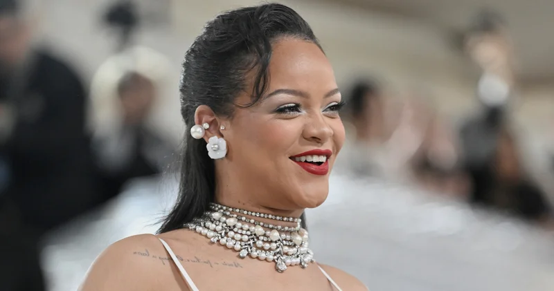 20 yıl önce ilk albümünü çıkaran Rihanna: Hayatımın en harika ilk 20 yılı için teşekkür ederim magazin haberleri