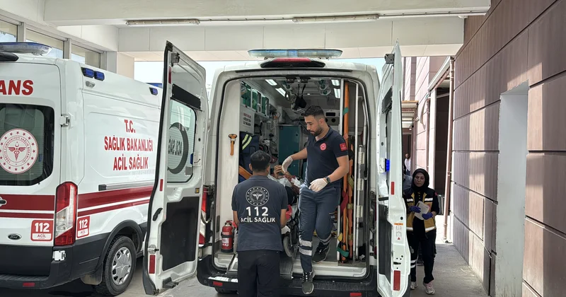 Adıyaman da çıkan bıçaklı kavgada 2 kişi yaralandı
