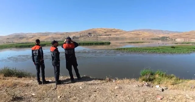 Nehre uçan otomobilden suya düşüp kaybolan İlknur aranıyor Erzurum Haberleri