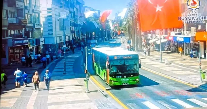 CHP li belediyeden skandal uygulama! Otobüsler 30 Ağustos ta bayraksız sefer yaptı