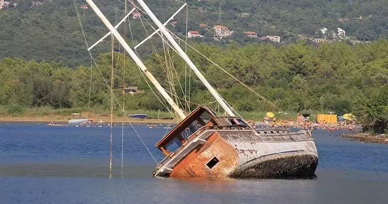 Moritanya’da göçmenleri taşıyan tekne alabora oldu: 70 ölü
