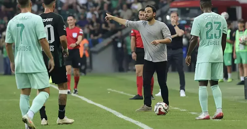 ÖZET I Petkovic ten Körfez e hayat öpücüğü I Kocaelispor Kayserispor maçı sonucu 1 1 Fanatik Gazetesi Futbol Haberleri Spor