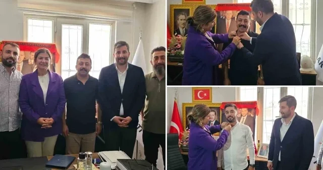 Rozetleri törenle takıldı: Diyarbakır da CHP’den AK Parti ye katılım Politika Haberleri