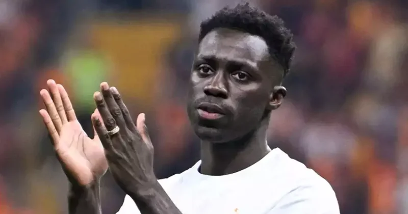Galatasaray da Davinson Sanchez tarih yazdı! Attığı golle efsanelerin arasına girdi Fanatik Gazetesi Galatasaray (GS) Haberleri Spor