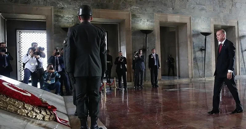 Başkan Erdoğan ve devlet erkanı Anıtkabir de