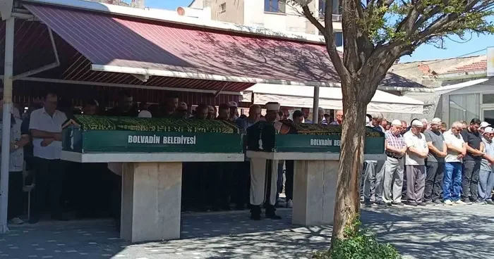 Polis katil zanlısını her yerde arıyor!