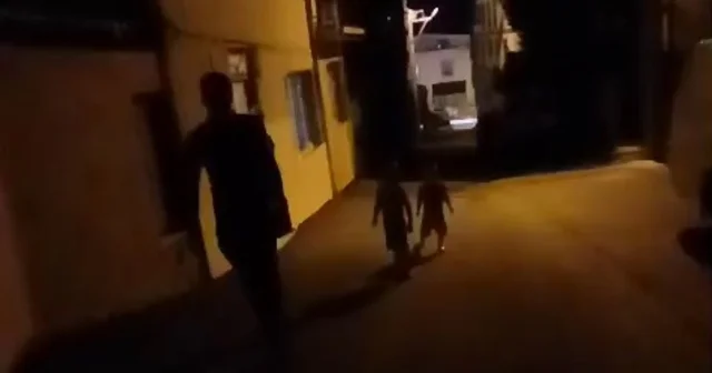 2 çocuğunu teslim etmek istediği eski eşi tarafından darbedildi; o anlar kamerada Bursa Haberleri