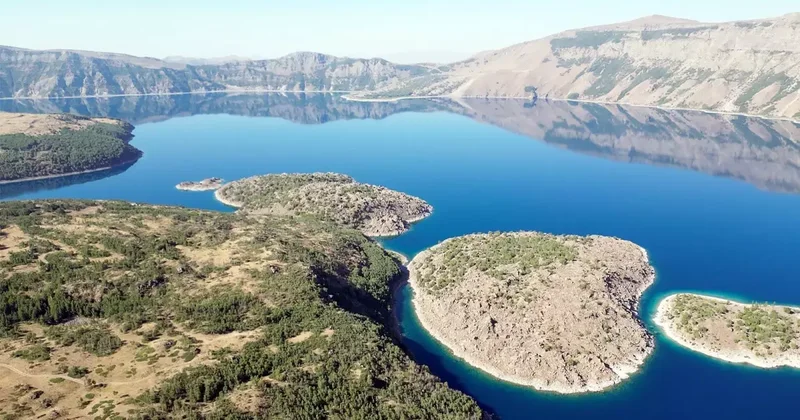 Nemrut Krater Gölü Ayı Saldırıları Nedeniyle Kapandı