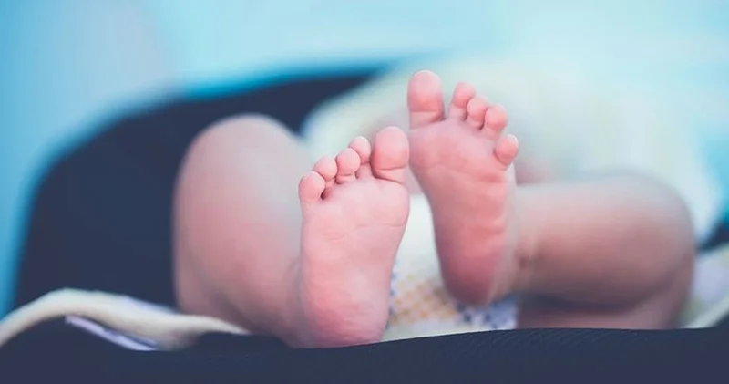 Su dolu kovaya düşen 1 yaşındaki bebek öldü