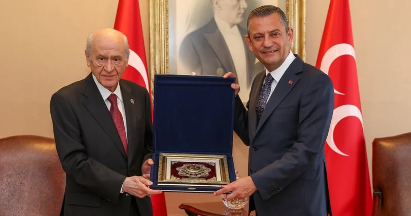 Özgür Özel den Bahçeli ye açık davet! Demokrasi yolunda herkesle yürürüz