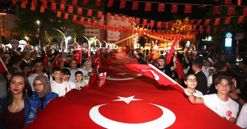 Afyonkarahisar da Büyük Taarruz un 103. yıl dönümünde fener alayı