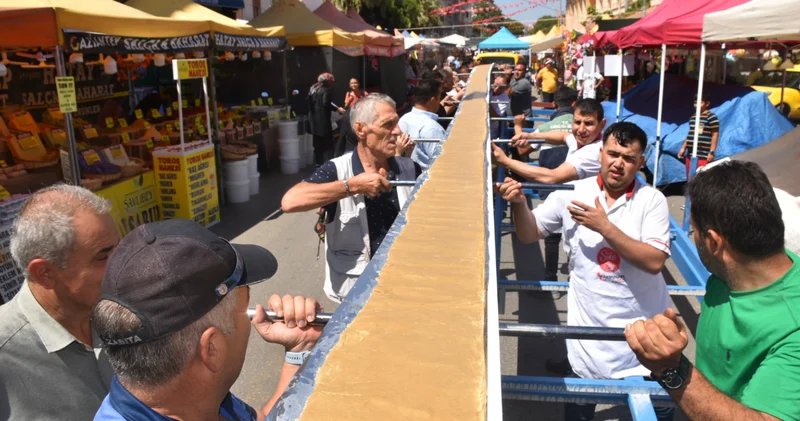 36. Afrodisias Kültür, Sanat ve Tanıtım Festivali nde 13 metrelik pide yapıldı!