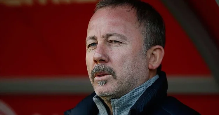 Sergen Yalçın dan Adalı ya: Beşiktaş benim evim, para konuşmam