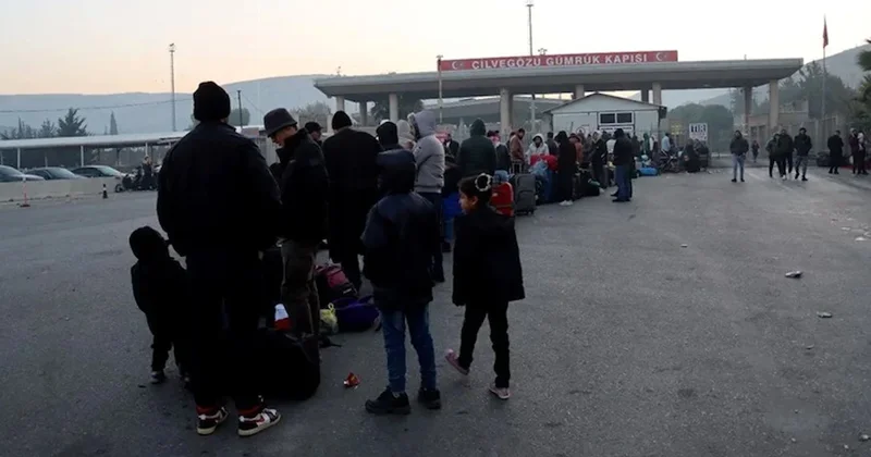 Bakan Yerlikaya son durumu paylaştı... Kaç Suriyeli ülkesine döndü? Sözcü Gazetesi