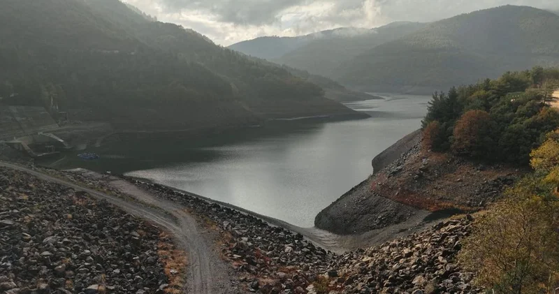 Su şehri Bursa nın barajları kurudu: Kentin 1 haftalık suyu kaldı