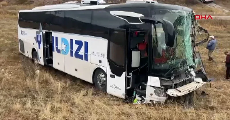 Sivas ta yolcu otobüsü ile TIR kafa kafaya çarpıştı! Çok sayıda yaralı var Sözcü Gazetesi